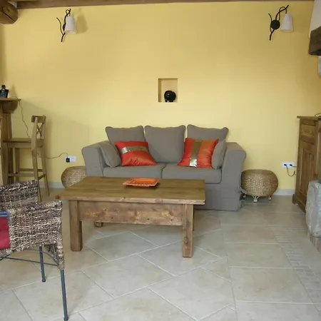 De Charme Avec Jardin Pres De Paris - Fr-1-527-111 Vakantiehuis